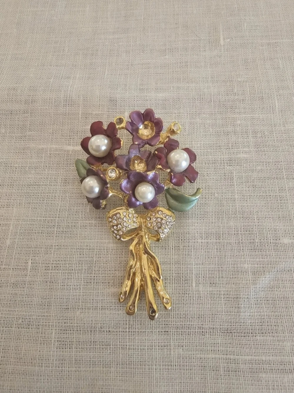 Vintage Gold Tone Enamel Flower Bouquet Brooch/Pin w Faux Pearls & Rhinestones